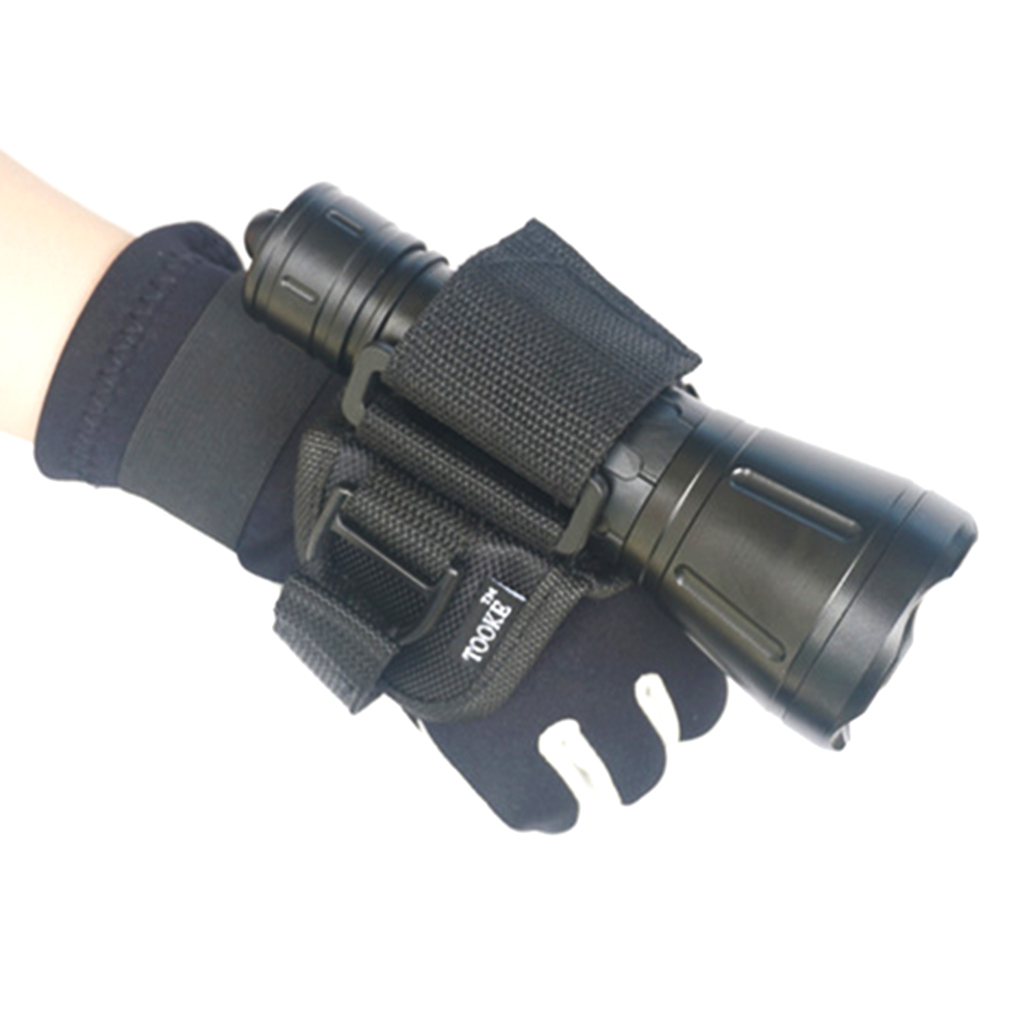 スキューバダイビング水中トーチled懐中電灯を運ぶためのハン - Underwater Flashlight のレビューと価格