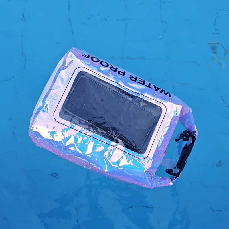 虹色防水バケットクロスボディドライバッグ、屋外水泳用カラフル - Aquatic Sports のレビューと価格